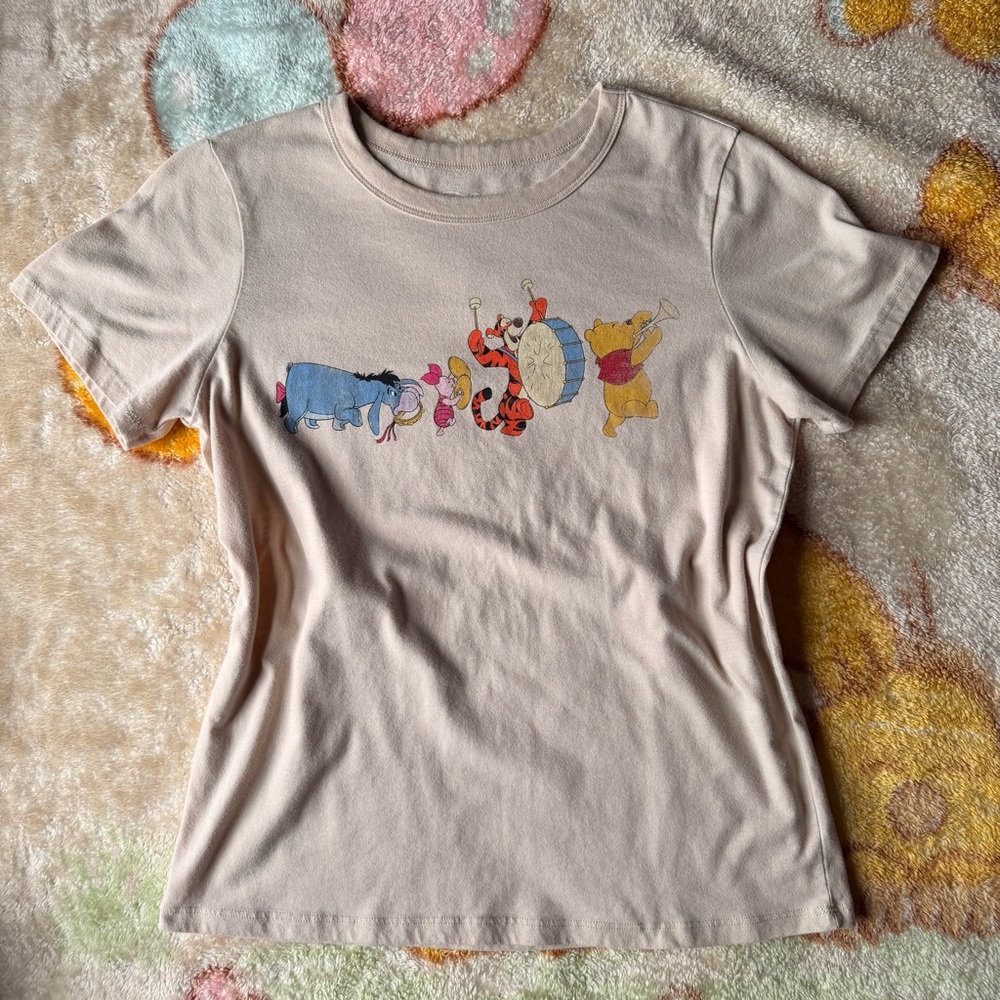 Crème Disney Winnie the Pooh graphic tshirt